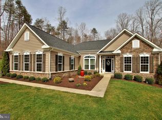 12819 Classic Springs Dr, Manassas, VA 20112