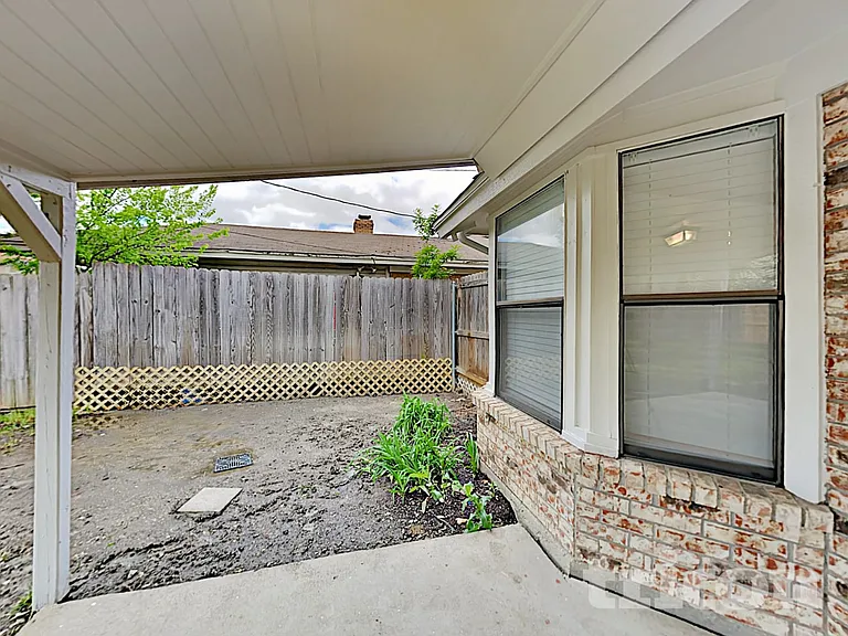 802 Wind Brooke Dr — Photo 15