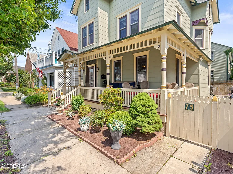 75 Webb Ave #FULL HOUSE WEEKLY — Photo 6