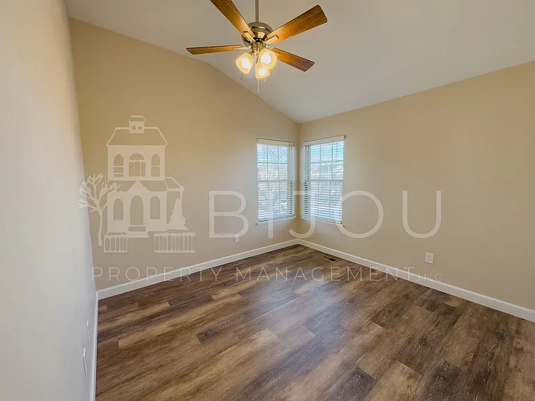 1461 Grass Valley Dr — Photo 20