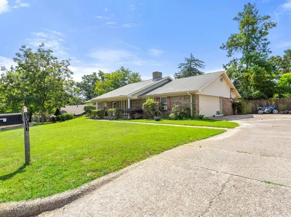 1017 David Dr, Tyler, TX 75703