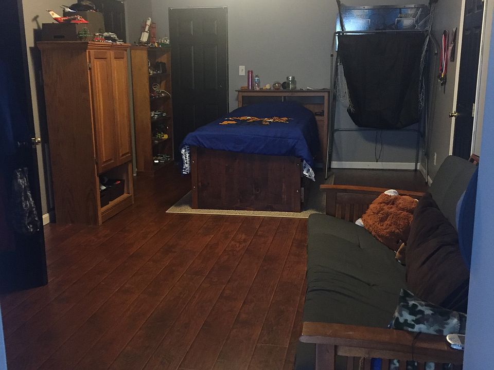 Bedroom 2 - 2nd floor