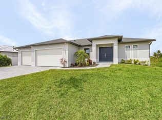 2831 SW 2nd Ter, Cape Coral, FL 33991