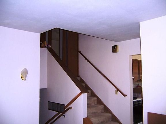 4th image of 468 41st Ave