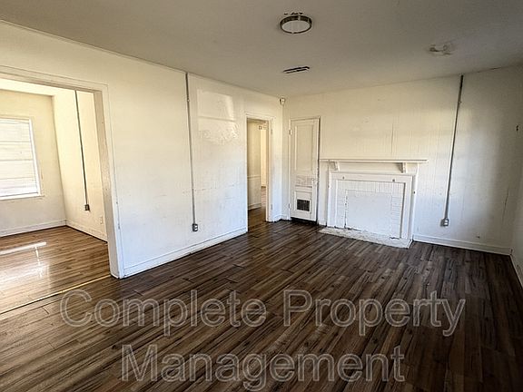 2nd image of 1933 Saint Charles Ct SW