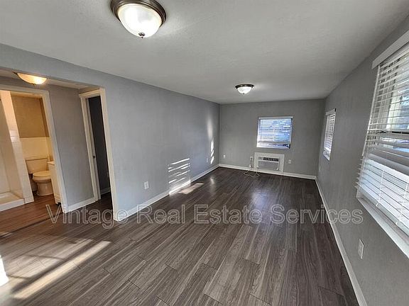 4th image of 4611 N Hubert Ave #5