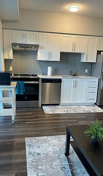 15 Queen St S #1001 — Photo 10