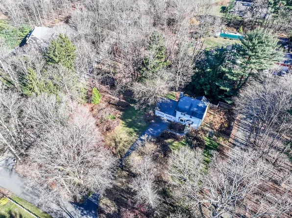 38 Bloomer Road, Ridgefield, CT 06877