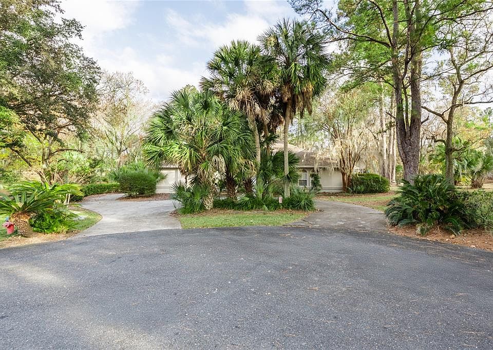 1st image of 6804 NW 111th Ln