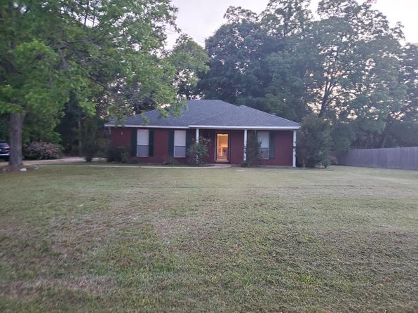 77 Country View Dr