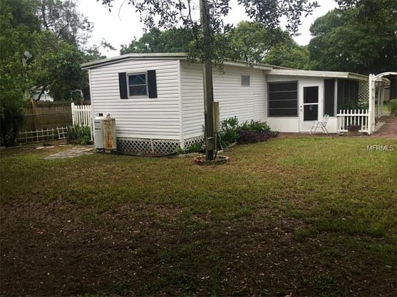 4th image of 4107 Lindenwood Dr