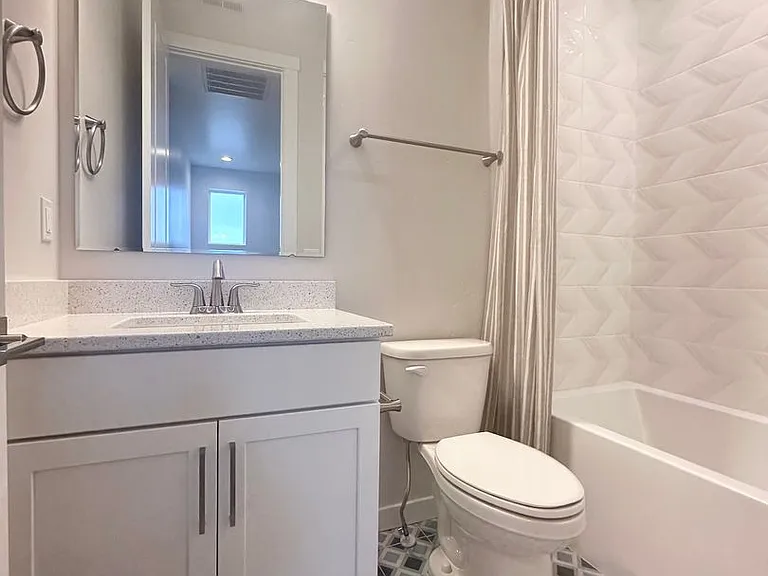 385 N Stone Canyon Ln — Photo 18
