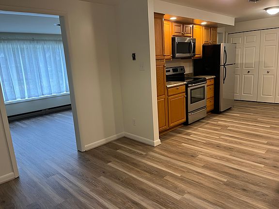 4th image of 211 McMillan Ct