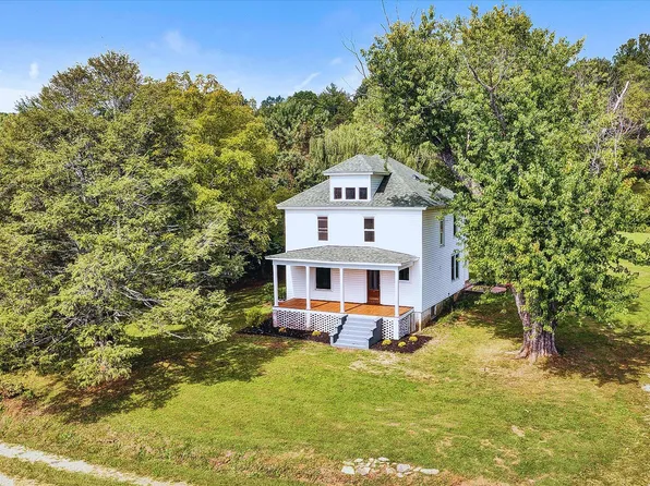 2241 Cahas Mountain Rd, Boones Mill, VA 24065