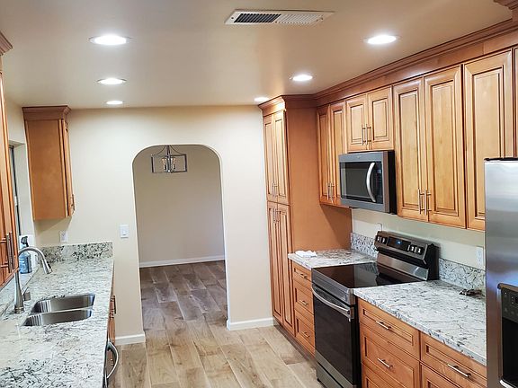 2nd image of 8643 Echo Dr