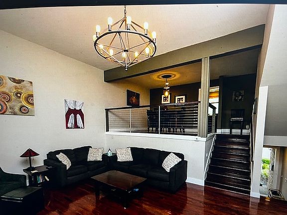 4th image of 101 Hampton Pl #1