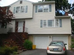 67 Overhill Rd, East Brunswick, NJ 08816