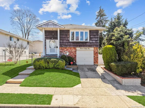 1383 B Street, Elmont, NY 11003