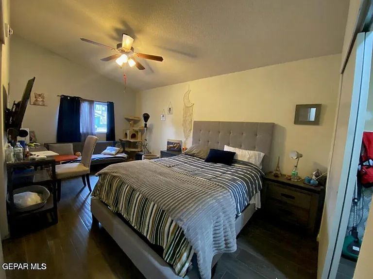 10473 Valle Del Mar Dr — Photo 15