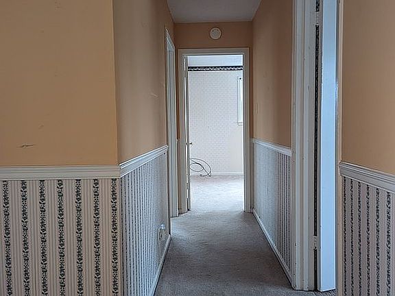 5th image of 280 Rossview Rd