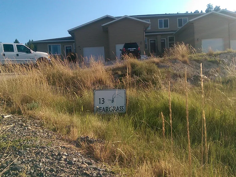 13 Beargrass Rd #B — Photo 2