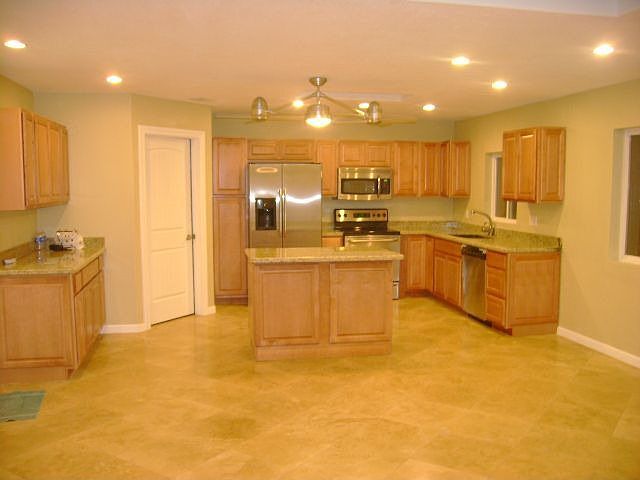 Newly Renovated Kitchen