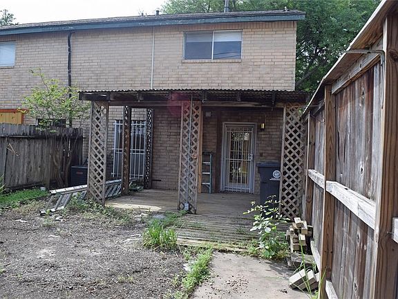 2nd image of 7918 Prestwood Dr APT 9
