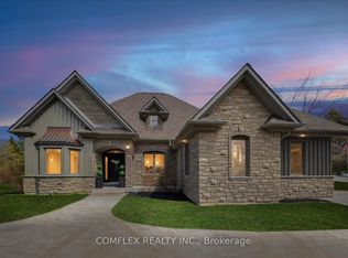 2 Taunus Ct, Clarington, ON L1C 4H5