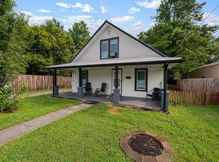 403 E College St, Glasgow, KY 42141