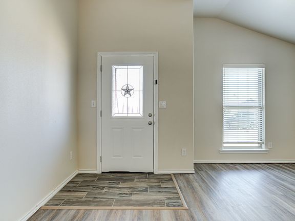 3rd image of 13607 Avenue V