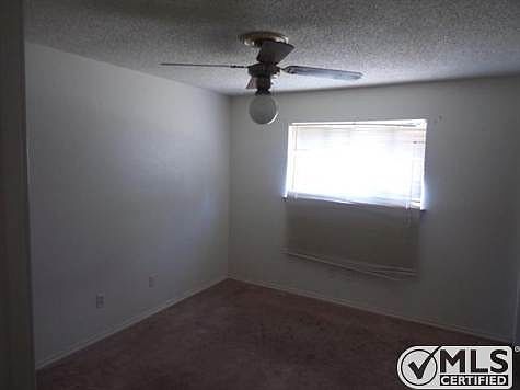 4th image of 212 E Milas Ln