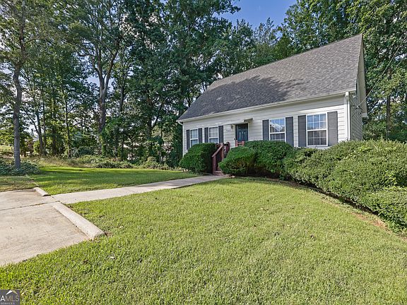 2nd image of 5465 Mashburn Dr