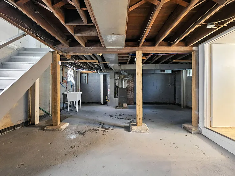 1721 Boundary St — Photo 21
