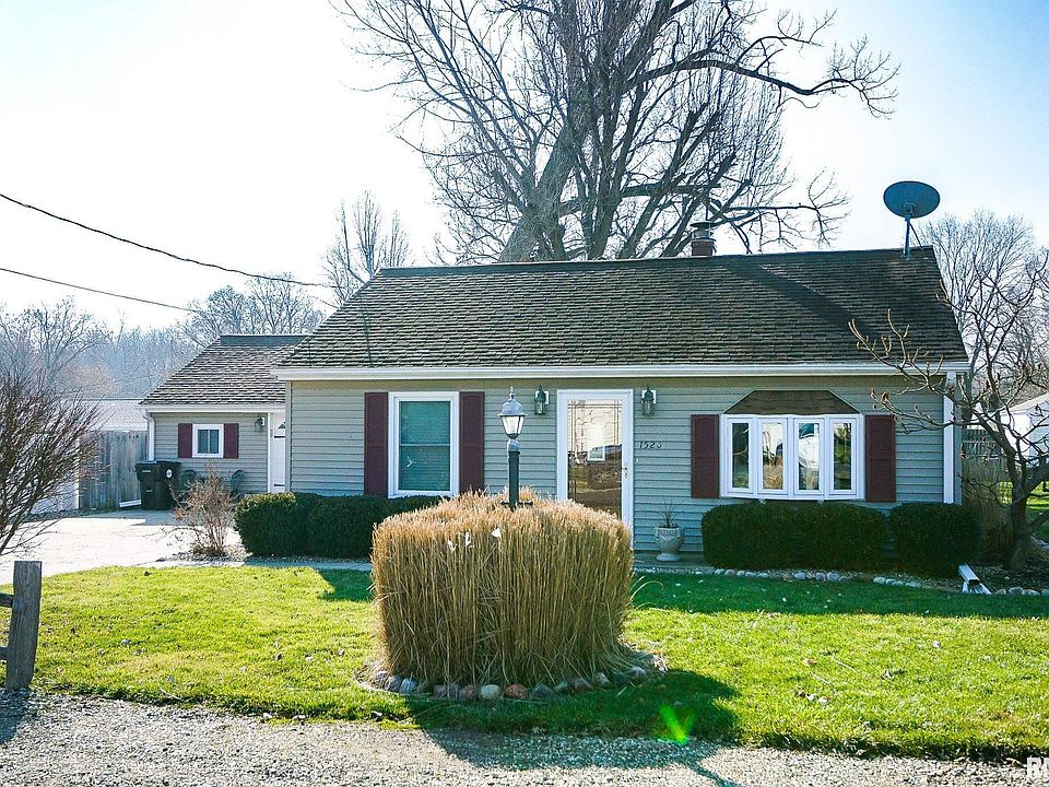 1st image of 1520 E Hendryx Pl