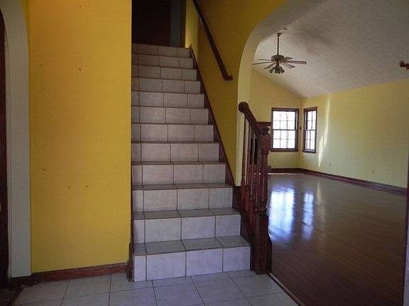 3rd image of 1348 Millstream Trl