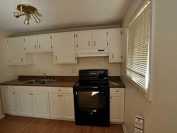 2nd image of 10331 Starhaven Cir
