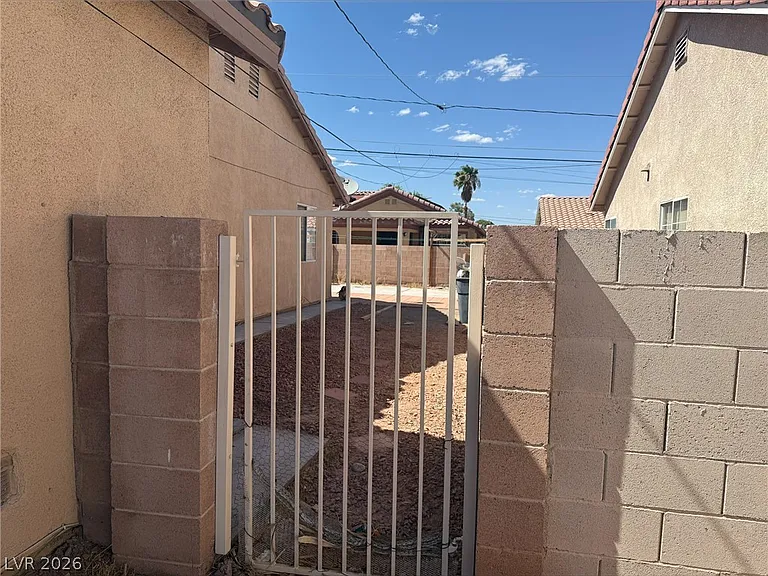 4820 Patterson Ave — Photo 5