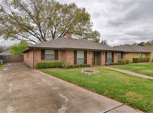 4026 Lynbrook Ln, Arlington, TX 76015