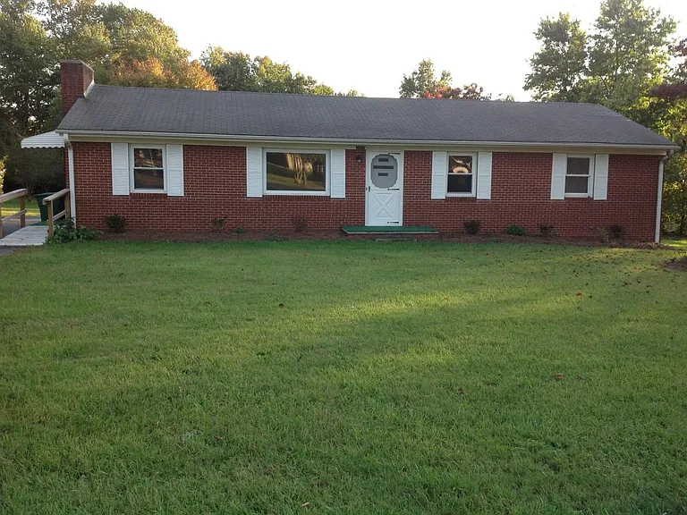 Old Hollow Rd — Photo 1