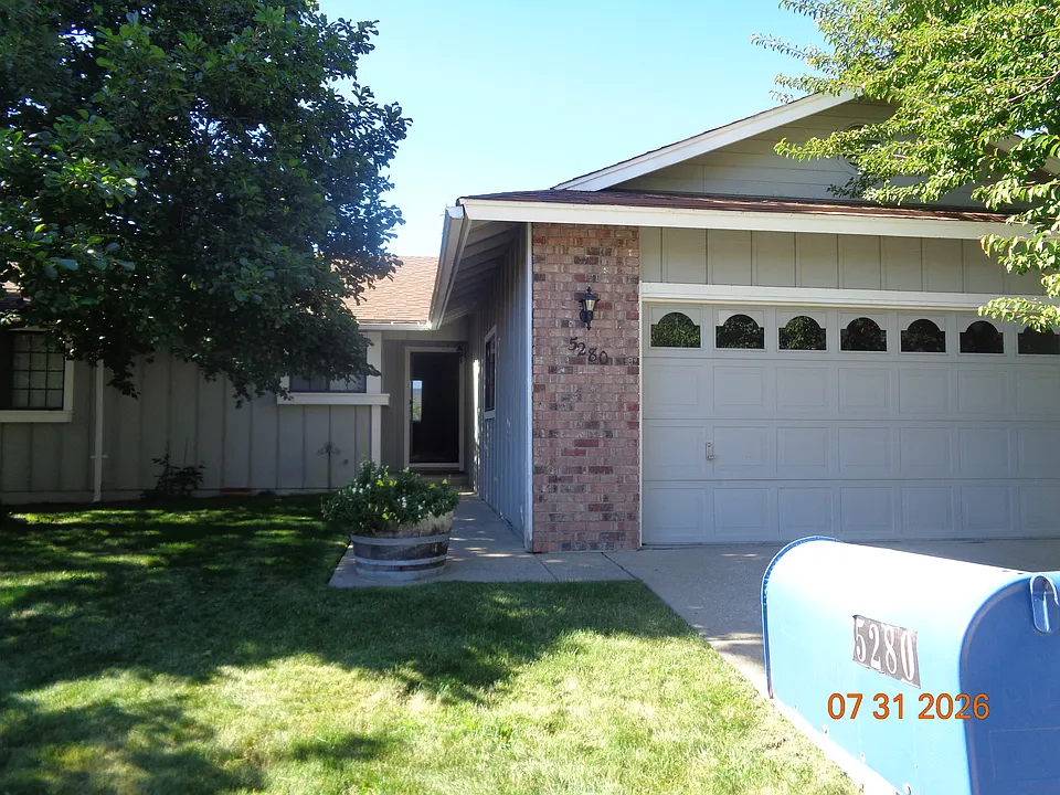 5280 Coit Dr