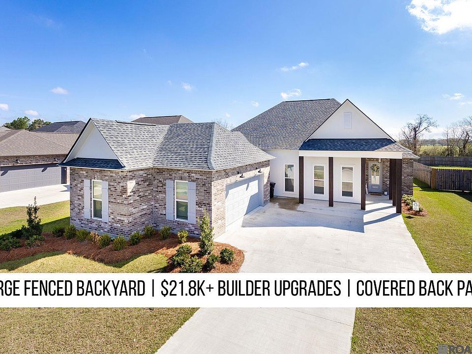 1st image of 10151 Oak Colony Dr