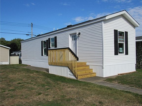 2nd image of 3785 S Main St