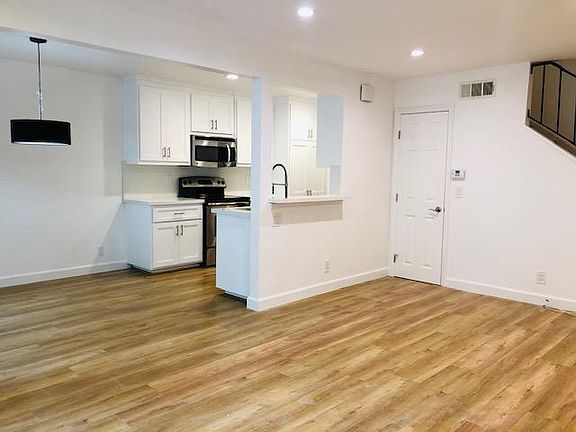 2nd image of 2826 Instone Ct