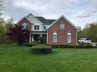 15 Seven Hills Xing, East Hampton, CT 06424