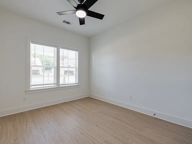 4124 McSwain Cv — Photo 8