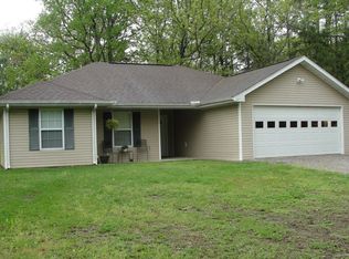 660 Lone Pine Rd, Houston, MO 65483