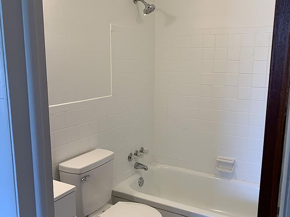4th image of 3724 Meridian Ave