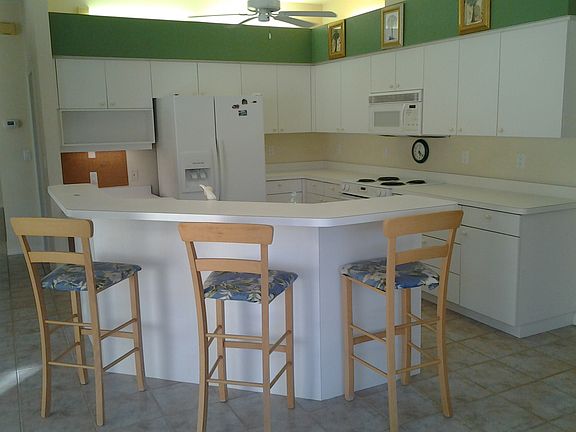 2nd image of 8556 Park Shore Ln