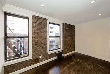 Rented by Icon Realty Management