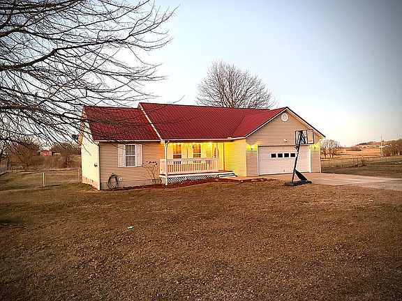 3rd image of 4757 Pollock Rd